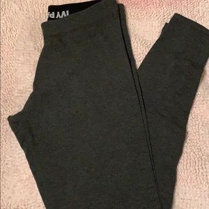 IVY PARK leggings